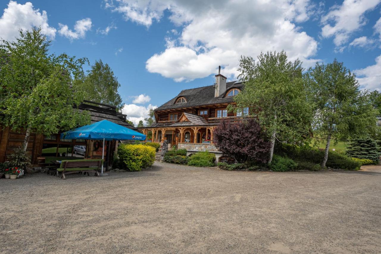 Gościniec Dębowa Gazdówka Ustrzyki Dolne Exterior foto