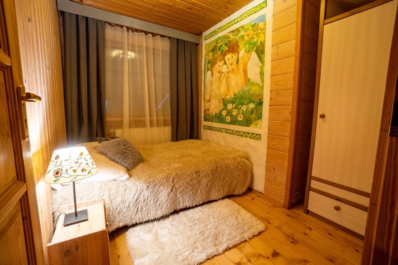 Gościniec Dębowa Gazdówka Ustrzyki Dolne Exterior foto